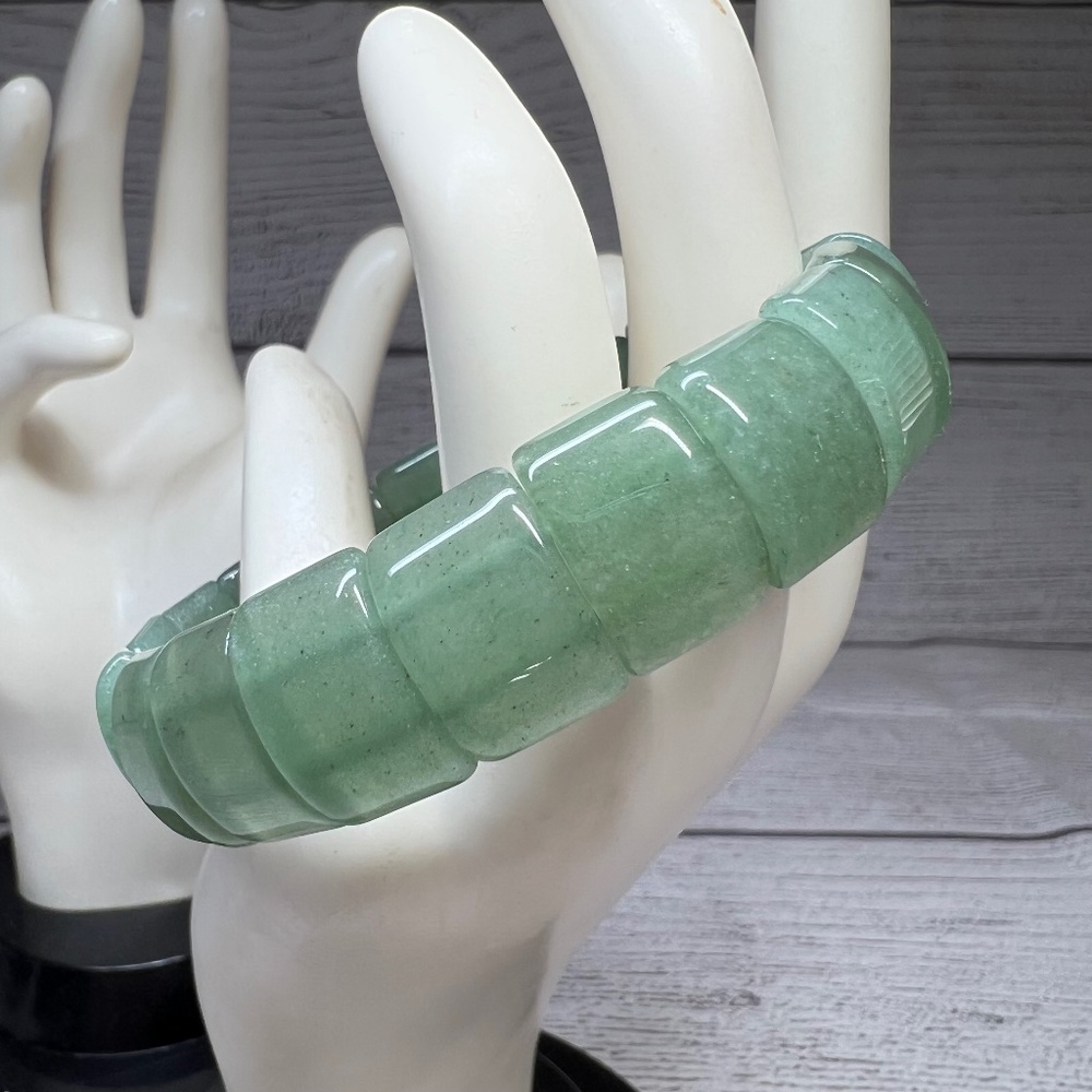 GREEN AVENTURINE STRETCH BRACELET (181)